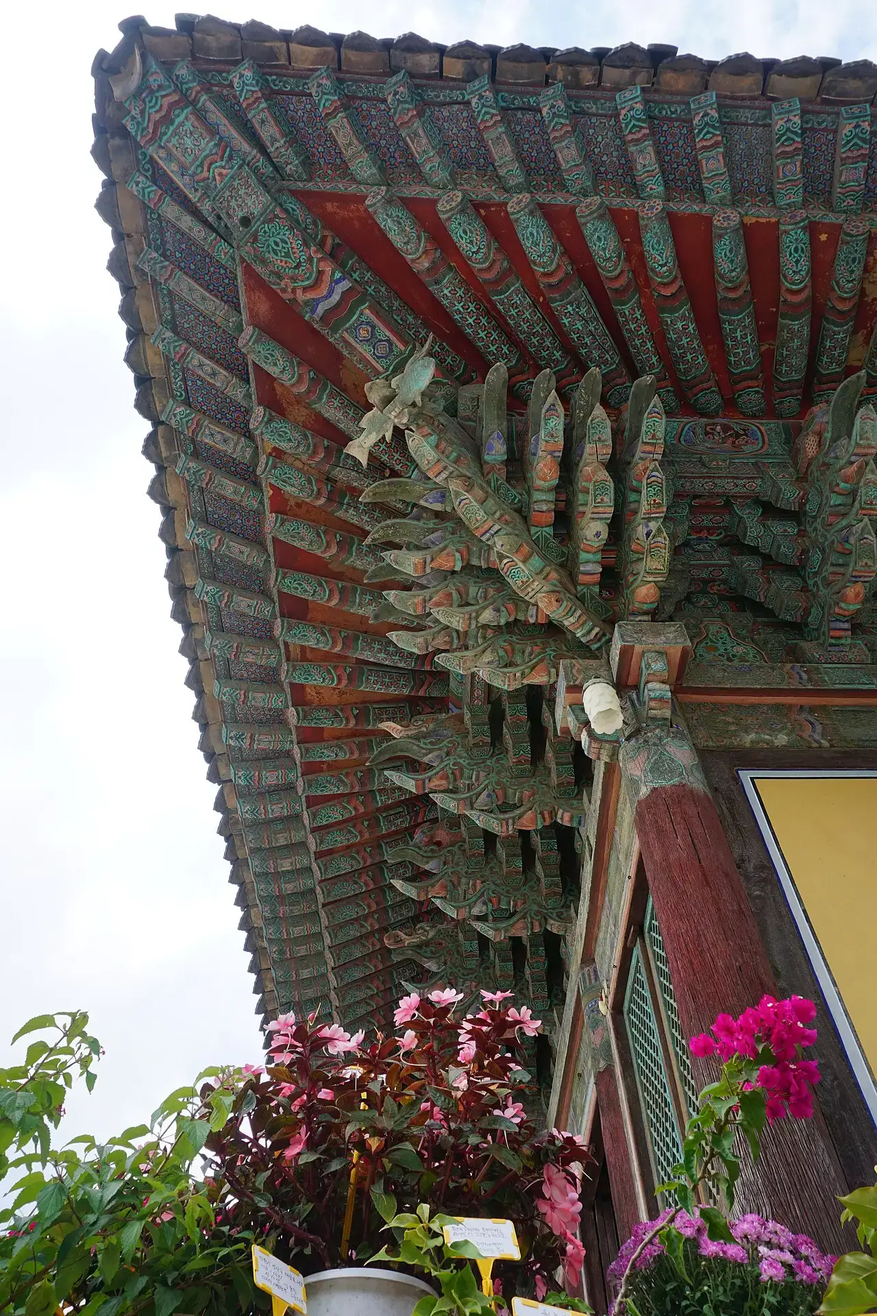 Densely patterned dancheong on the eave brackets and rafters of Bulguksa Daeungjeon