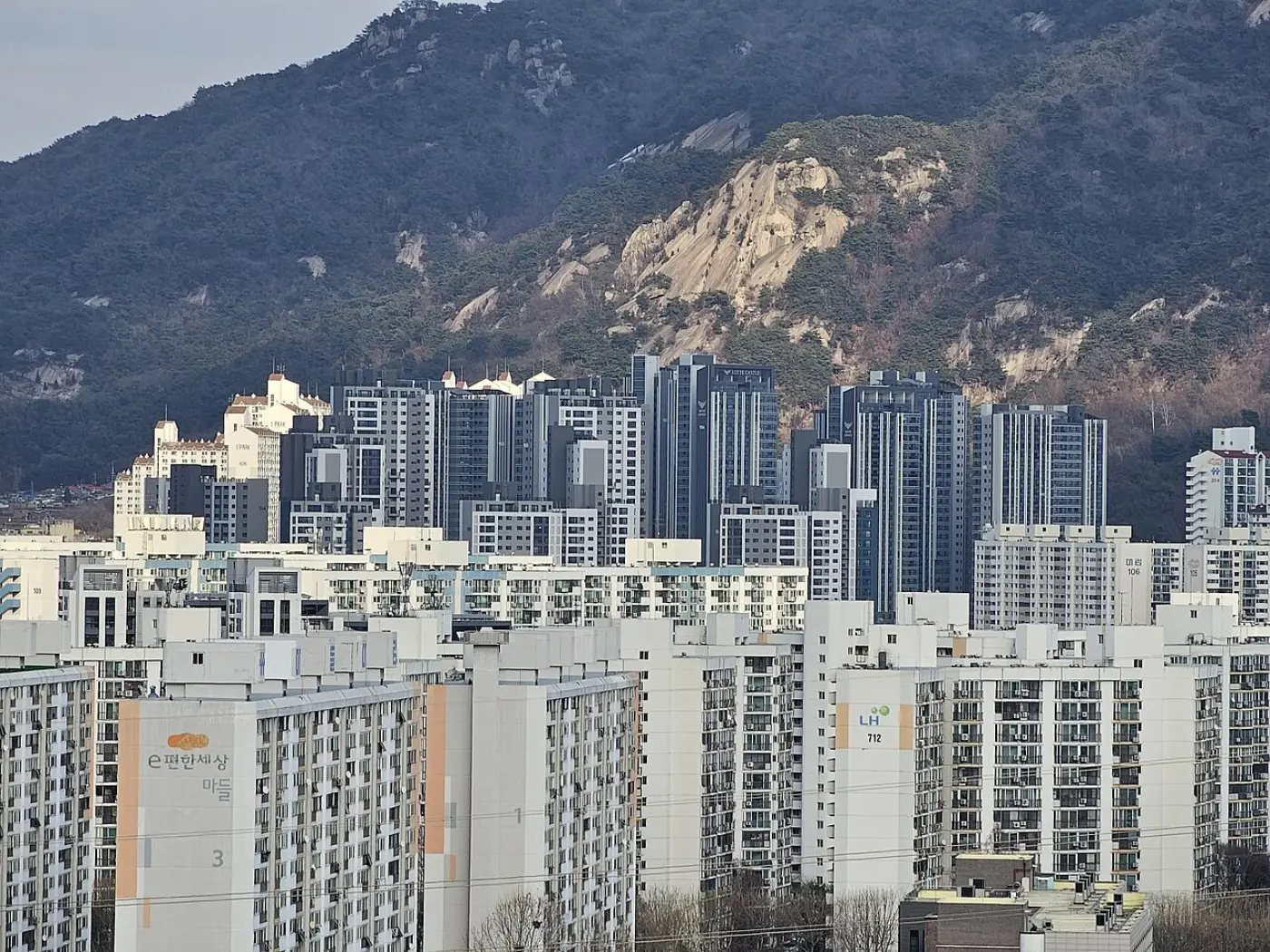 Dense high-rise apartment complexes in Nowon-gu, Seoul